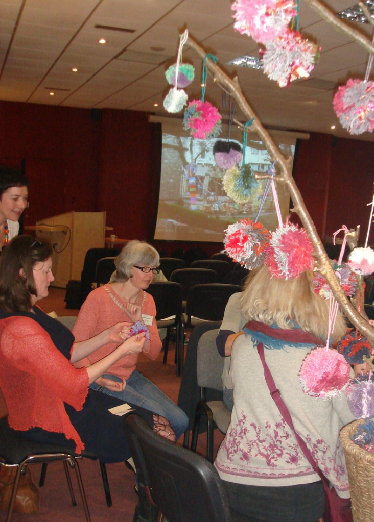 pom pom making classes
